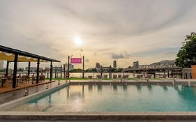 Glow Bangkok Riverside